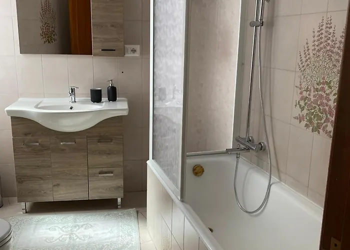 La Casa Di Ester Three-room Appartamento